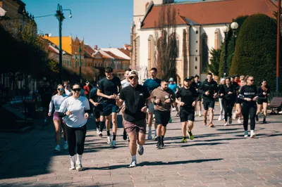 Čo sú elektrolyty: kompletný sprievodca pre športovcov