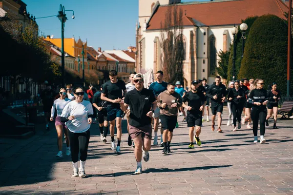 Čo sú elektrolyty: kompletný sprievodca pre športovcov